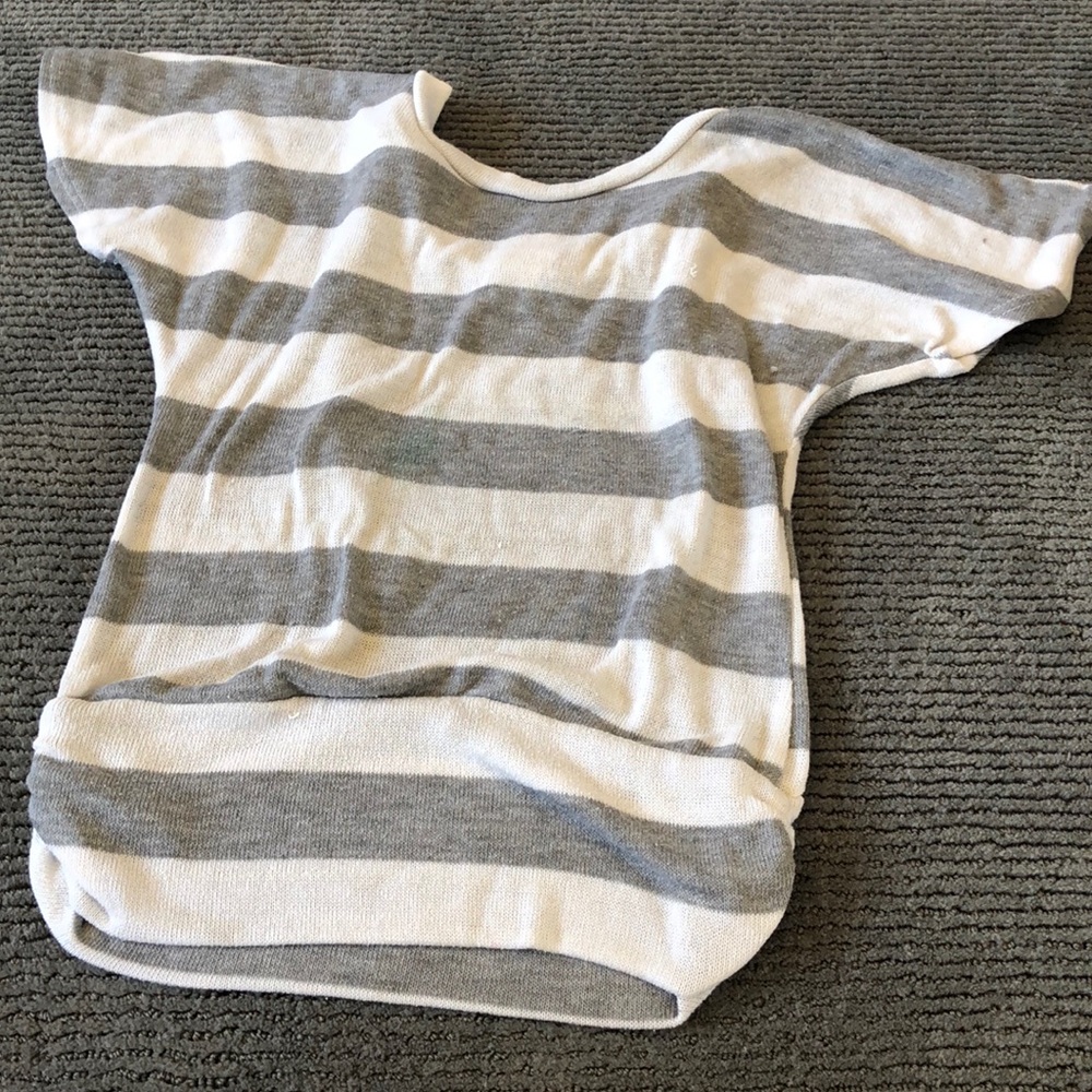 Girls age 5 grey and white striped shirt